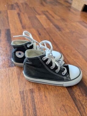 Converse Kids Black And White High Top Chuck Taylors